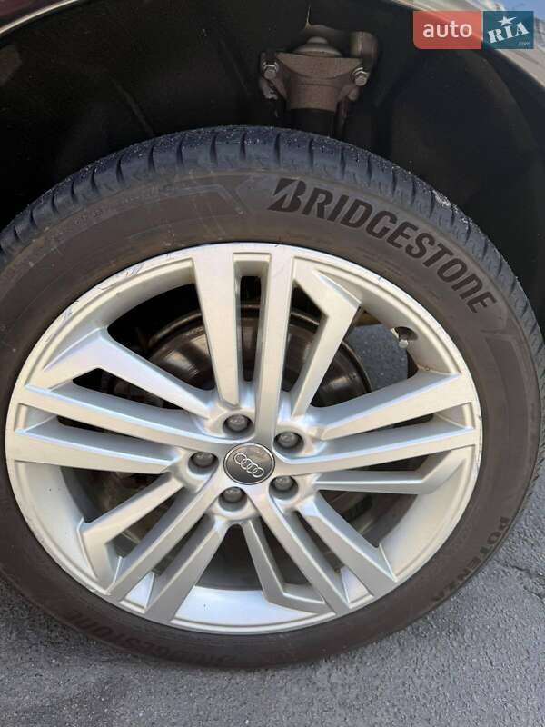 Позашляховик / Кросовер Audi Q5 2018 в Києві