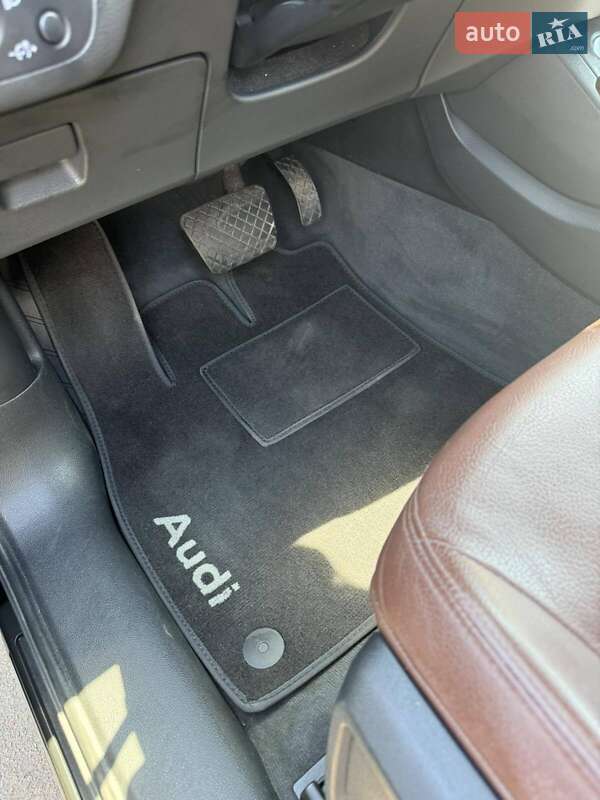 Позашляховик / Кросовер Audi Q5 2018 в Києві