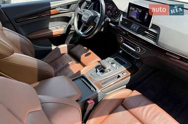 Внедорожник / Кроссовер Audi Q5 2019 в 