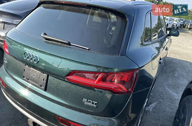Внедорожник / Кроссовер Audi Q5 2018 в 