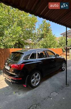 Внедорожник / Кроссовер Audi Q5 2011 в 