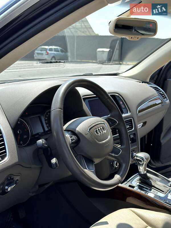 Позашляховик / Кросовер Audi Q5 2015 в Самборі