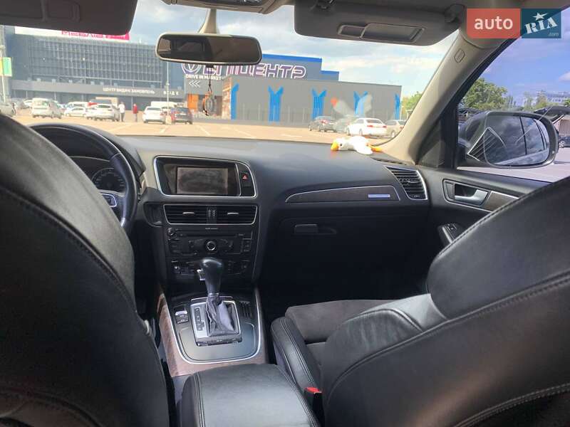 Позашляховик / Кросовер Audi Q5 2011 в Києві