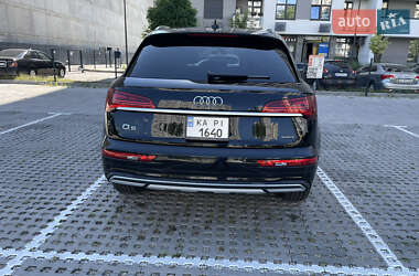Внедорожник / Кроссовер Audi Q5 2022 в 