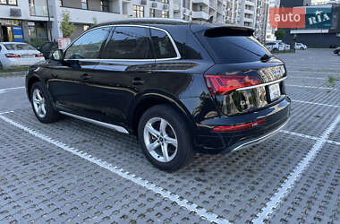 Внедорожник / Кроссовер Audi Q5 2022 в 