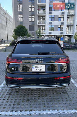 Внедорожник / Кроссовер Audi Q5 2022 в 