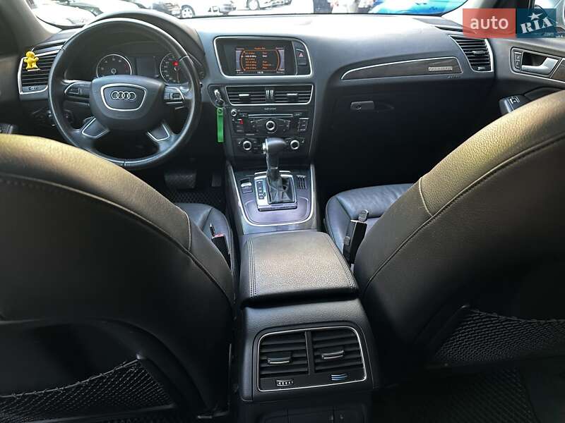 Позашляховик / Кросовер Audi Q5 2014 в Вінниці