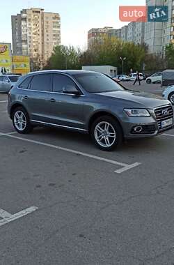 Внедорожник / Кроссовер Audi Q5 2013 в 