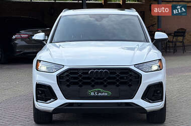 Позашляховик / Кросовер Audi Q5 2024 в 