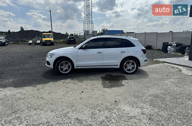 Внедорожник / Кроссовер Audi Q5 2017 в 