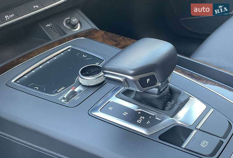 Позашляховик / Кросовер Audi Q5 2018 в Києві