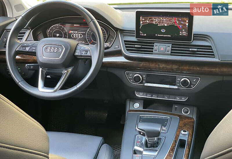 Позашляховик / Кросовер Audi Q5 2018 в Києві