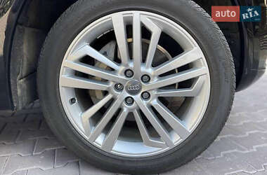 Внедорожник / Кроссовер Audi Q5 2018 в 