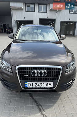Внедорожник / Кроссовер Audi Q5 2011 в 