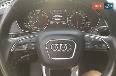 Внедорожник / Кроссовер Audi Q5 2017 в 