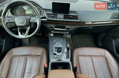 Внедорожник / Кроссовер Audi Q5 2019 в 
