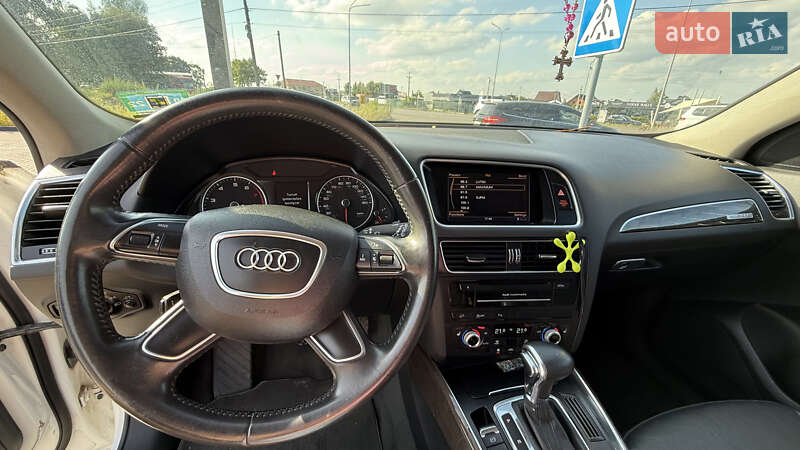 Внедорожник / Кроссовер Audi Q5 2013 в Луцке
