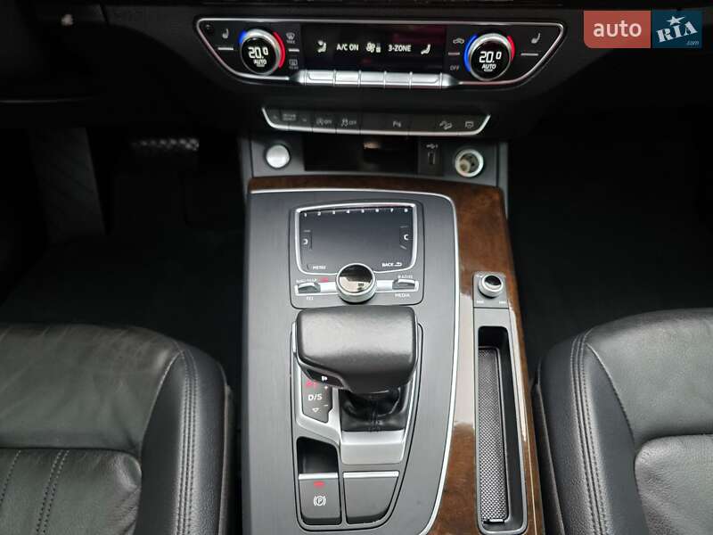 Позашляховик / Кросовер Audi Q5 2018 в Тернополі