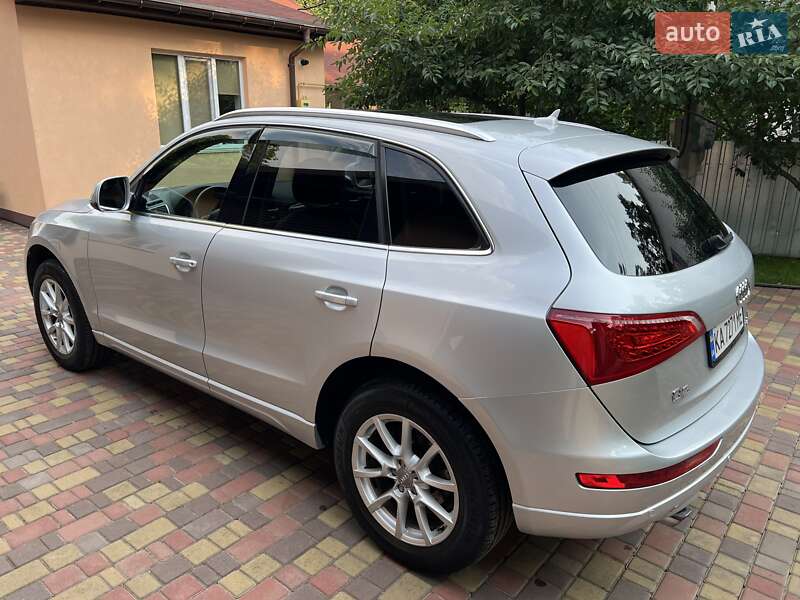 Позашляховик / Кросовер Audi Q5 2012 в Києві