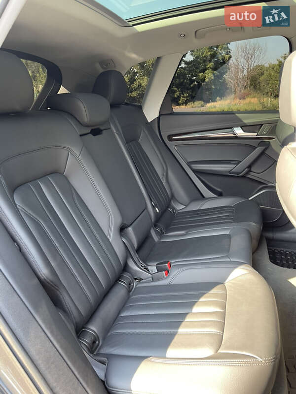 Внедорожник / Кроссовер Audi Q5 2018 в Черкассах