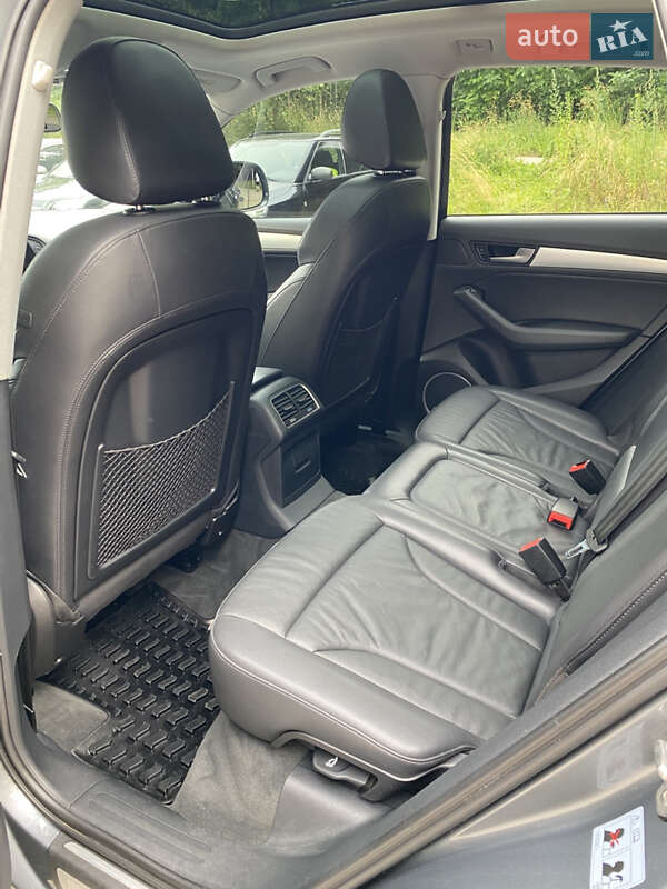 Внедорожник / Кроссовер Audi Q5 2013 в Львове