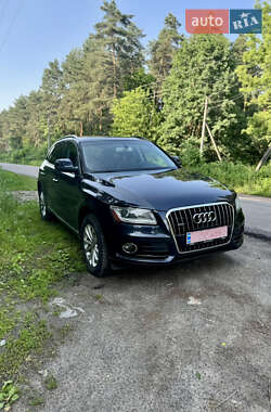 Позашляховик / Кросовер Audi Q5 2015 в Радивиліві