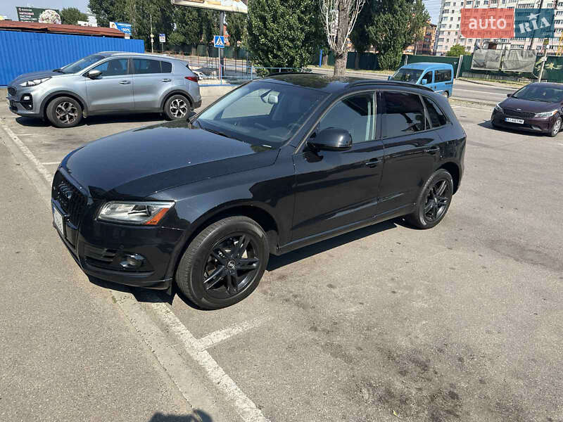 Позашляховик / Кросовер Audi Q5 2015 в 