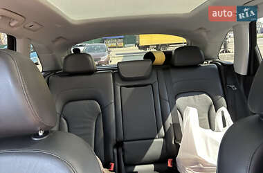 Позашляховик / Кросовер Audi Q5 2015 в 