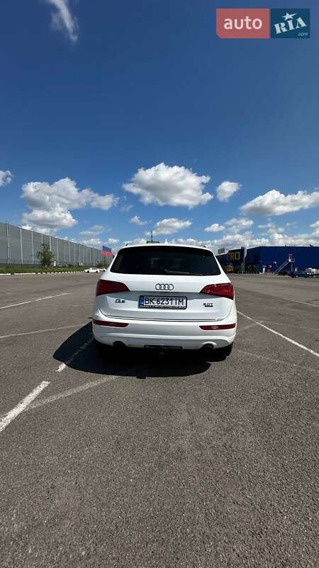 Внедорожник / Кроссовер Audi Q5 2015 в Одессе
