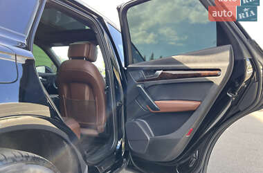 Позашляховик / Кросовер Audi Q5 2017 в 
