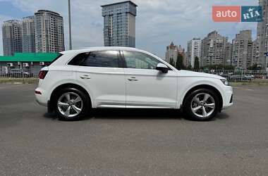 Внедорожник / Кроссовер Audi Q5 2020 в 
