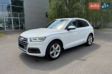 Внедорожник / Кроссовер Audi Q5 2020 в 
