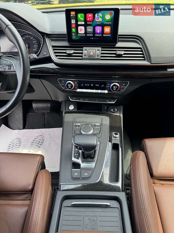 Позашляховик / Кросовер Audi Q5 2020 в Києві