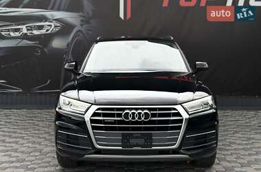 Внедорожник / Кроссовер Audi Q5 2018 в 