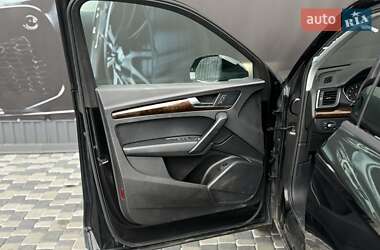 Внедорожник / Кроссовер Audi Q5 2018 в 