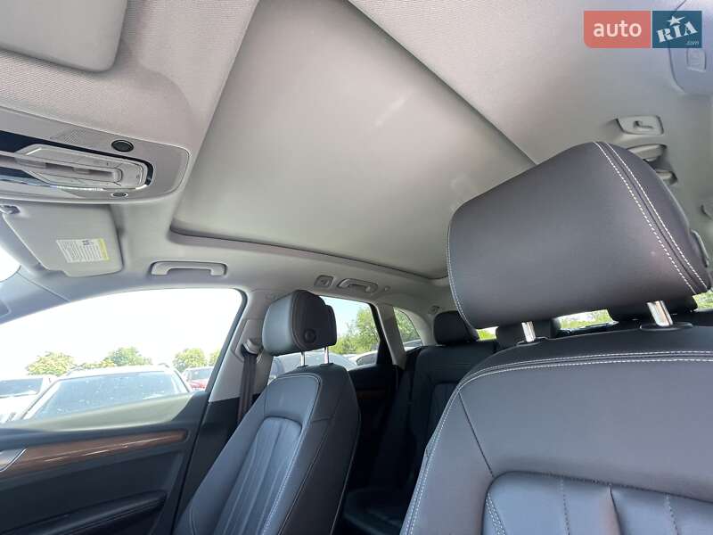 Позашляховик / Кросовер Audi Q5 2023 в Дніпрі