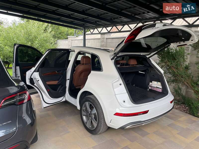 Позашляховик / Кросовер Audi Q5 2023 в Києві