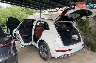 Внедорожник / Кроссовер Audi Q5 2023 в 