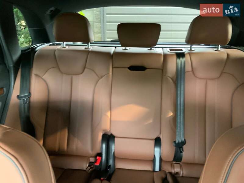 Позашляховик / Кросовер Audi Q5 2023 в Києві