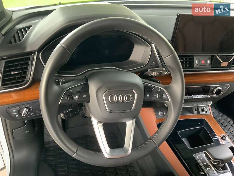 Позашляховик / Кросовер Audi Q5 2023 в Києві
