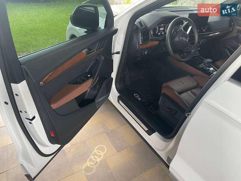 Позашляховик / Кросовер Audi Q5 2023 в Києві
