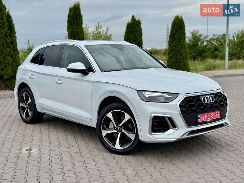 Внедорожник / Кроссовер Audi Q5 2023 в Ровно