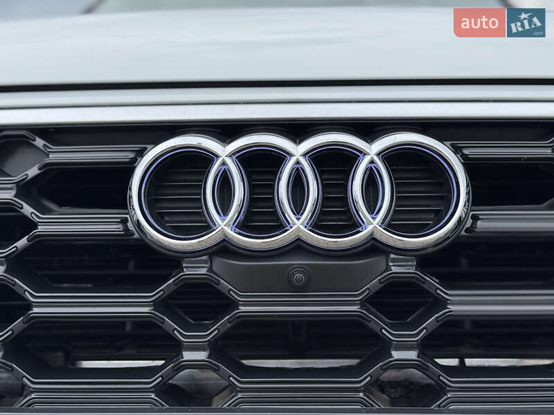 Внедорожник / Кроссовер Audi Q5 2023 в Ровно