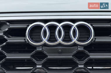 Внедорожник / Кроссовер Audi Q5 2023 в 