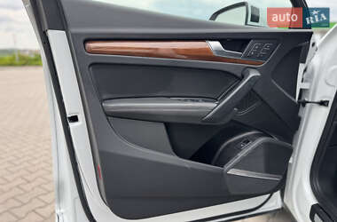Внедорожник / Кроссовер Audi Q5 2023 в 