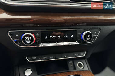 Внедорожник / Кроссовер Audi Q5 2023 в 