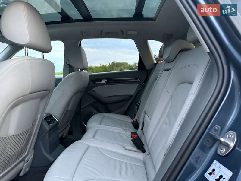 Внедорожник / Кроссовер Audi Q5 2015 в Ровно