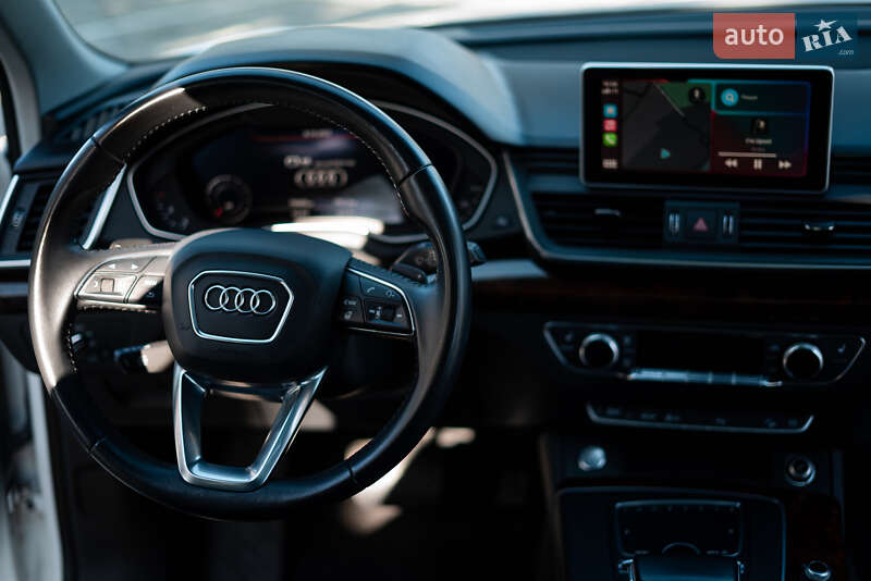 Внедорожник / Кроссовер Audi Q5 2017 в Львове фото 7 Внедорожник / Кроссовер Audi Q5 2017 в Львове