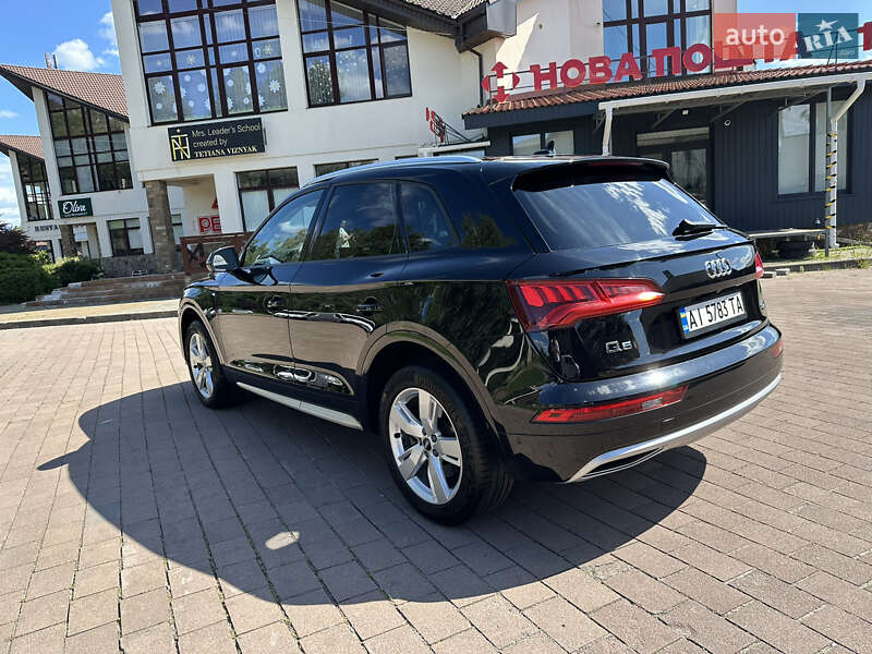 Внедорожник / Кроссовер Audi Q5 2017 в Киеве