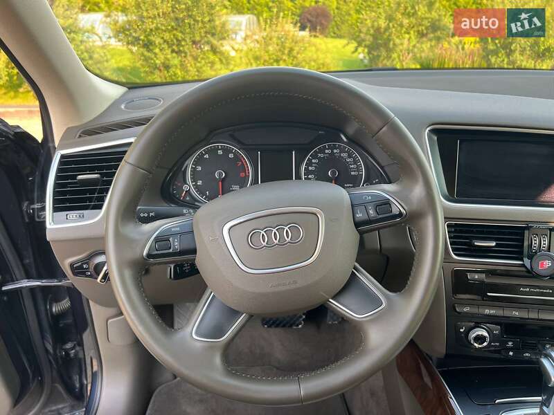 Внедорожник / Кроссовер Audi Q5 2015 в Киеве